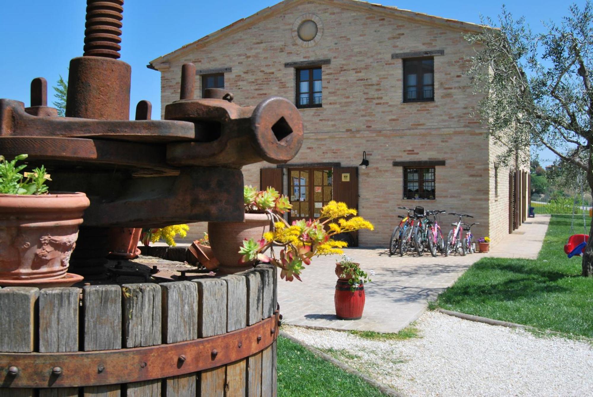 Villa Cadabo Montecarotto Exterior foto